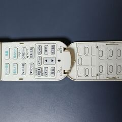 DAIKIN エアコン用のリモコン（ARC472A22 4611A）の画像