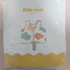 ３COINS kids ライフジャケットの画像