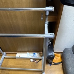 ハンガーラックの画像