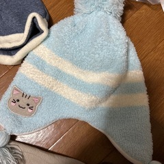 帽子と靴の画像