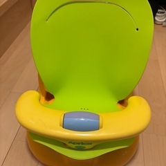 アップリカ　ベビーバスチェア　赤ちゃんお風呂用椅子の画像