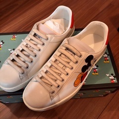 GUCCIディズニースニーカーの画像