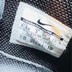 NIKEスニーカー22.5cmの画像