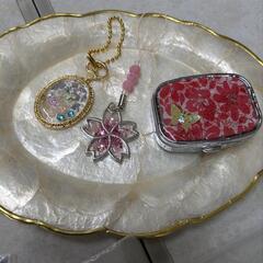 夏休み★キッズ親子ワークショップ【東京】本物のお花を封じ込め★レジンレッスン　ピル・アクセサリーケース の画像