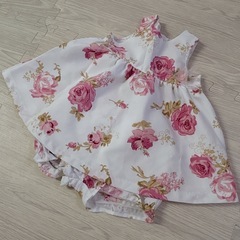 女の子　夏服　ワンピース　ドレス　スタイ　水着　まとめ売り　80 ブラウス トップス セットの画像