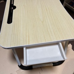 折りたたみテーブル　スマホ、タブレット立て　コップケース　引き出し付きの画像