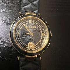 VERSUS ゴールド ブラックの画像
