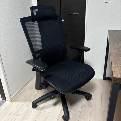 バウヒュッテ　オフィスチェア フルメッシュ Class4 F-41-BK