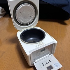 炊飯器 Tiger 中古　動作OK   
無料の画像