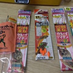 全部まとめて　ハリ　浮き　オモリ　釣り道具　ケース
