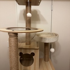 キャットタワーの画像