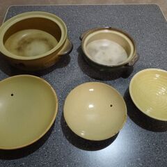 土鍋と蓋の画像