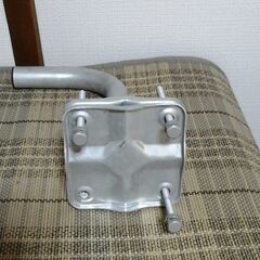 ＢＳアンテナを取り付ける金具の画像