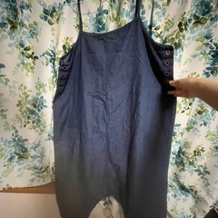 サロペット　ワンピースの画像