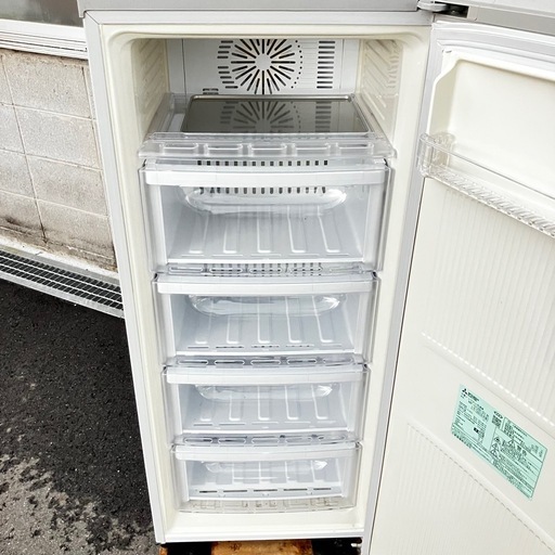 【美品】三菱電機 冷凍庫 ファン式 2018年製 MF-U12B 三菱電機 冷凍庫 121L 右開き 1ドア 幅48cm スリム 省エネ静音 自動霜