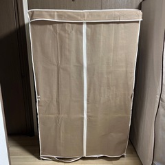 スチールラック　ワードローブの画像