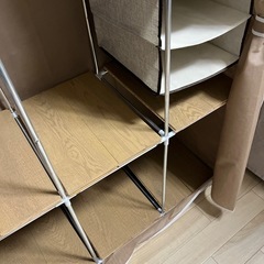 スチールラック　ワードローブの画像