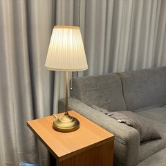 テーブルランプの画像