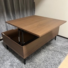 【ニトリ】テーブル 机 デスク 昇降式 木目調の画像