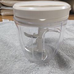 ぶんぶんチョッパー　みじんぎり器