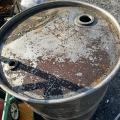 ステンレスドラム缶の画像