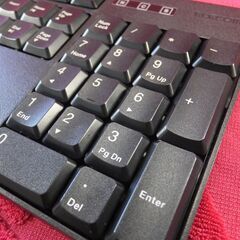 ★【引き取り限定～】 ELECOM(エレコム)パソコン用キーボード USB接続 10キー付 日表記表記【TK-FFCM01BK】の画像