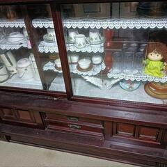 引き取り限定 値引 ガラス扉付キャビネット 食器棚 インテリア コレクションボードの画像