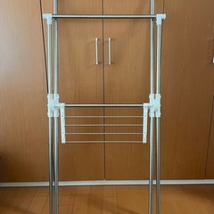 室内物干しの画像