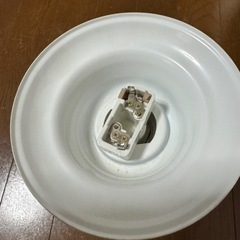 ②　照明　天井照明　電球の画像