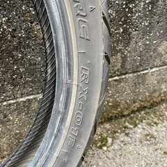 バイクのタイヤの画像