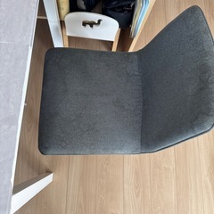ダイニングテーブルの画像