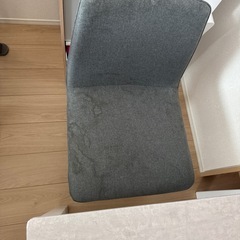 ダイニングテーブルの画像