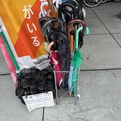 （9-18時まで）傘、無料！ご自由にお持ちください/Take Freeの画像