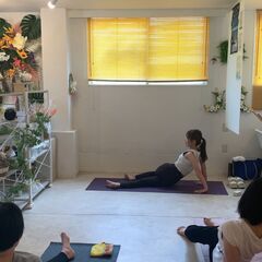 7.27(日)『花とヨガ』さいたま市｜貸切カフェで朝ヨガ♪夏の冷房疲れを改善！＋フラワードレスづくり♪の画像