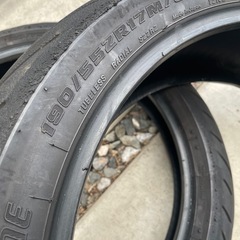 ブリヂストン　バトラックスS22F 120/70-17 190/55-17 まだ真ん中は溝あるのでツーリングや街乗りにどうぞの画像