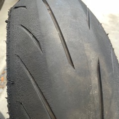 ブリヂストン　バトラックスS22F 120/70-17 190/55-17 まだ真ん中は溝あるのでツーリングや街乗りにどうぞの画像