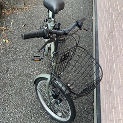 折りたたみ自転車 の画像