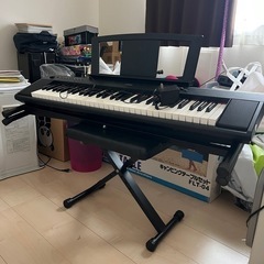 ヤマハキーボード、台、イスセットの画像
