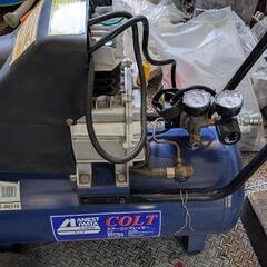 アネスト岩田　エアコンプレッサー　HX4004 100V 2馬力！の画像