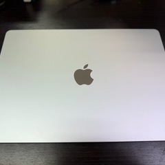 中古　MacBook Air M2チップ 15インチ メモリ16...