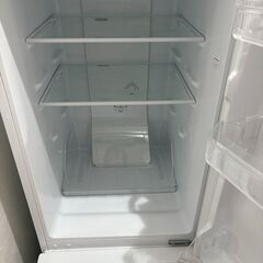 ヤマダブランド独り暮らし用冷蔵庫2019年製さしあげます【引き取り希望】の画像