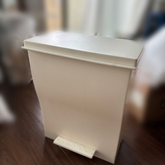 ペダル式ゴミ箱 40リットル　kcud クード ワイドペダルペール