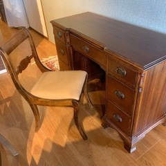 ★値下げ★アンティークデスク　椅子付の画像