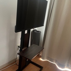 テレビとテレビスタンド