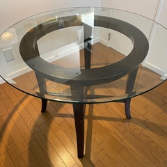 円形ガラステーブル Crate & Barrel