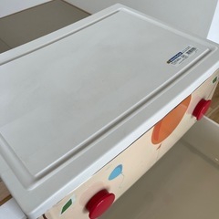 プーさん収納ケースの画像