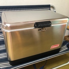 （値下げ）54QTステンレススチールベルトクーラー(シルバー)の画像