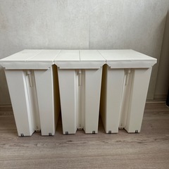 ゴミ箱 SOLOW ペダル タイプ 45リットル ３個 の画像