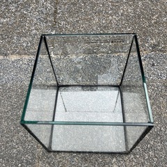 お取引中になりました。新品未使用　アクアリウム　水槽セット　フレームレス①蓋付きの画像