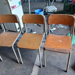 配達可!!学習机3脚セット